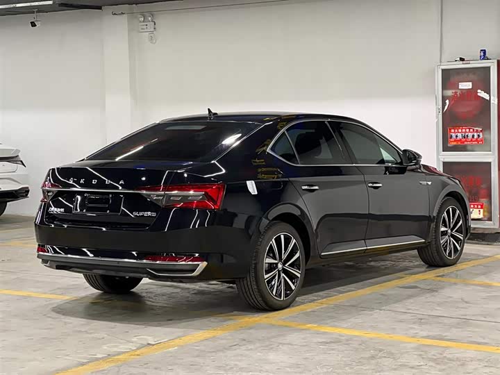2024 Skoda Superb