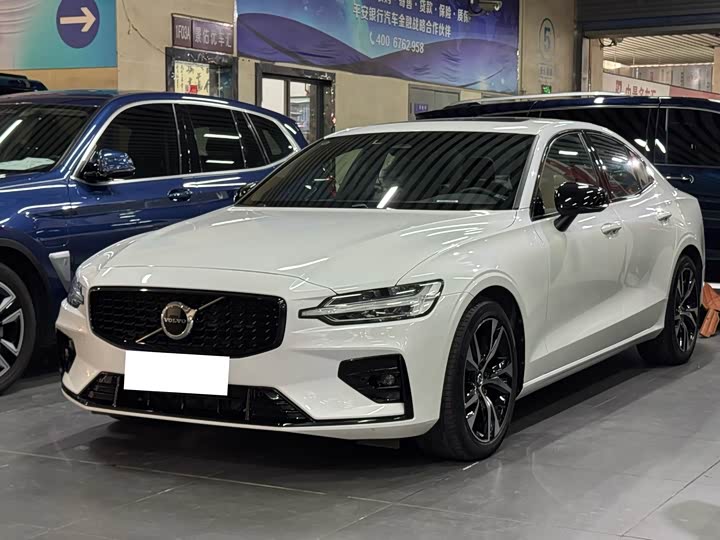 Volvo S60 2025 2025款 B5 智雅运动版