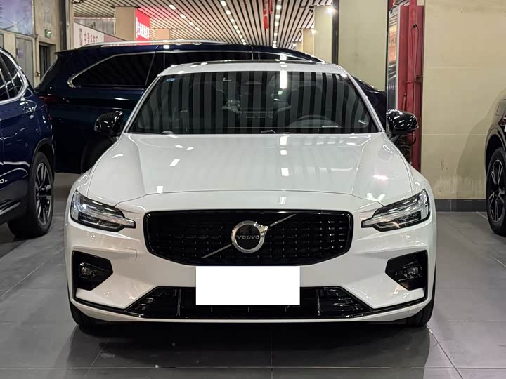 Volvo S60 2025 2025款 B5 智雅运动版