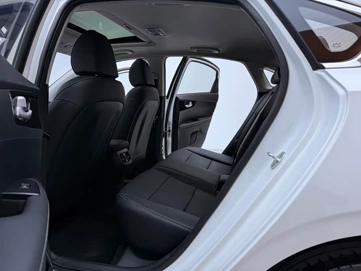 Kia K3 2021 2021款 1.5L CVT时尚版