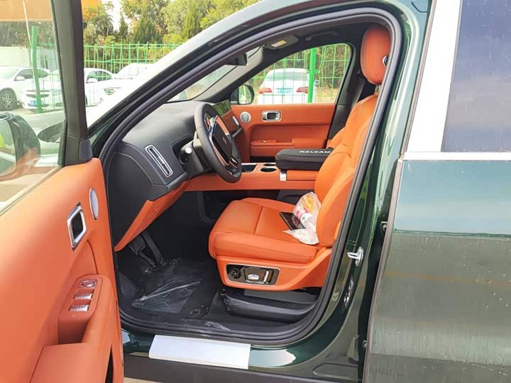 LiXiang L9 2025 2025款 Ultra 智能焕新版