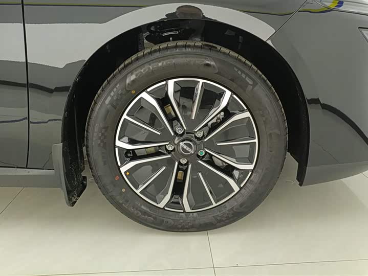 Nissan N6 2026 2026款 180 Max