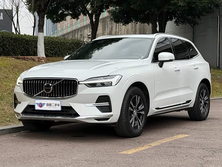 Volvo XC60 2025 2025款 B5 四驱智逸豪华版