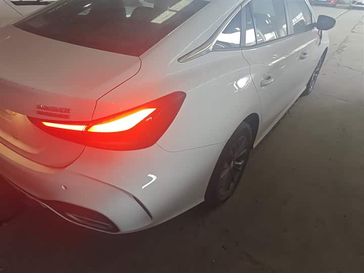 MG Motor 5 2025 2025款 180DVVT 全球抢先版