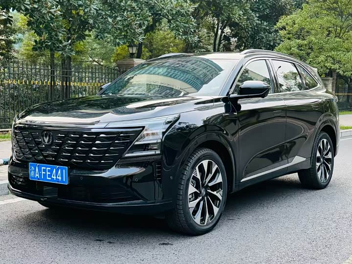 Changan CS75 Plus 2025 2025款 第四代 UItra 2.0T 新蓝鲸 擎云型
