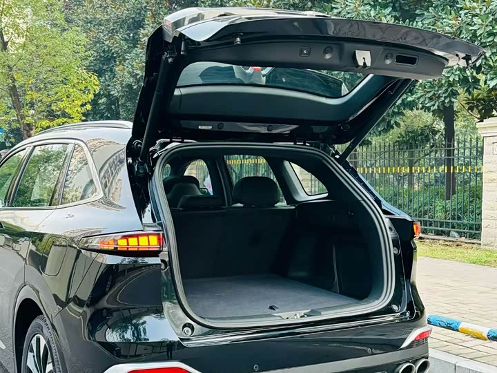 Changan CS75 Plus 2025 2025款 第四代 UItra 2.0T 新蓝鲸 擎云型