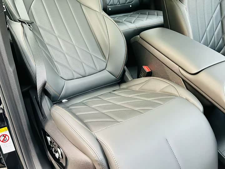 Changan CS75 Plus 2025 2025款 第四代 UItra 2.0T 新蓝鲸 擎云型