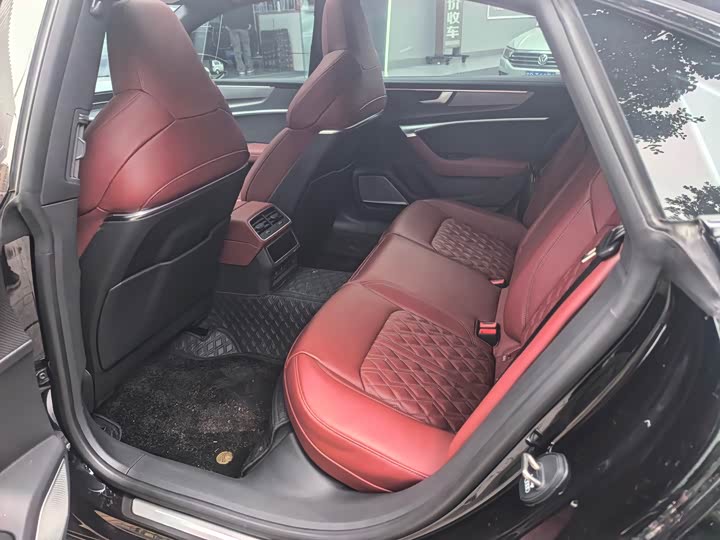 Audi A7L 2025 2025款 45 TFSI quattro 黑武士版