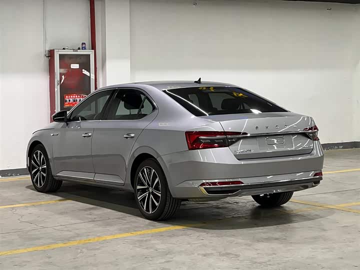 Skoda Superb 2024 2024款 TSI280 DSG尊享版