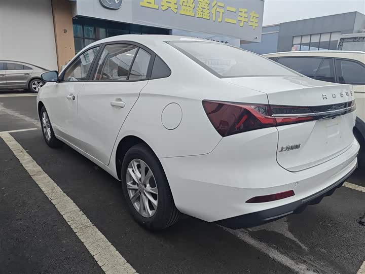 Roewe i5 2026 2026款 1.5L 手动舒享版