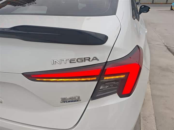 Honda Integra 2023 2023款 240TURBO CVT领先版