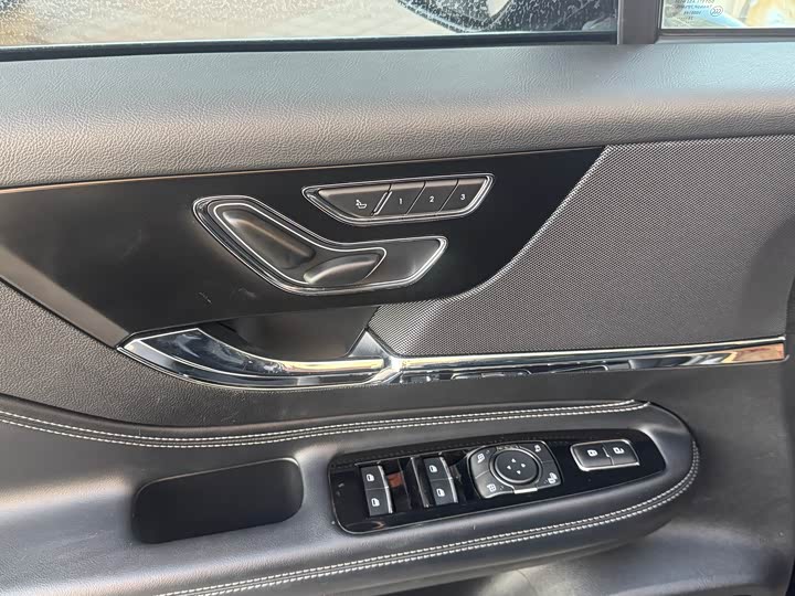 Lincoln Corsair 2024 2024款 2.0T 两驱尊享版