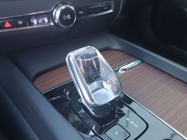 Volvo S60 2024 2024款 B4 智远豪华版