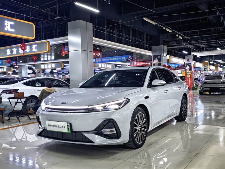 Geely Galaxy A7 2025 2025款 EM-i 150km 星舰版