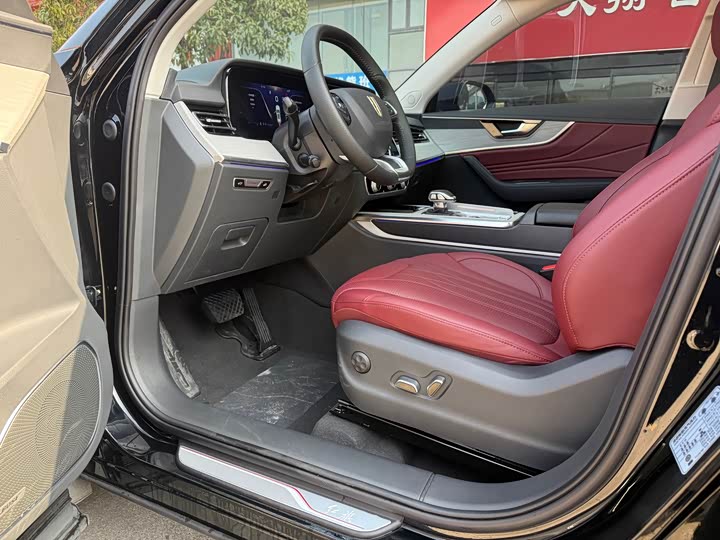 Hongqi HS5 2025 2025款 2.0T 两驱旗享Pro版