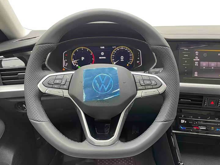 Volkswagen Passat 2026 2026款 出众款 380TSI 龙腾版