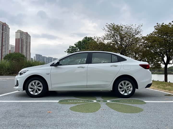 Chevrolet Onix (Cavalier) 2022 2022款 325T 自动欣悦版
