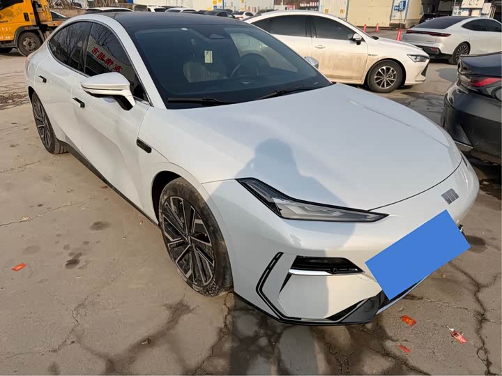 Geely Galaxy E8 2024 2024款 665km 后驱星舰 远航版