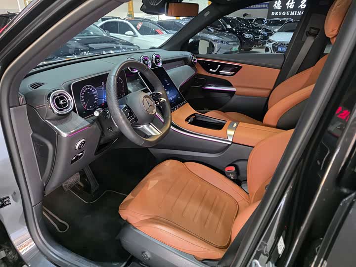 Mercedes-Benz GLC-Class 2025 2025款 GLC 260 L 4MATIC 豪华型