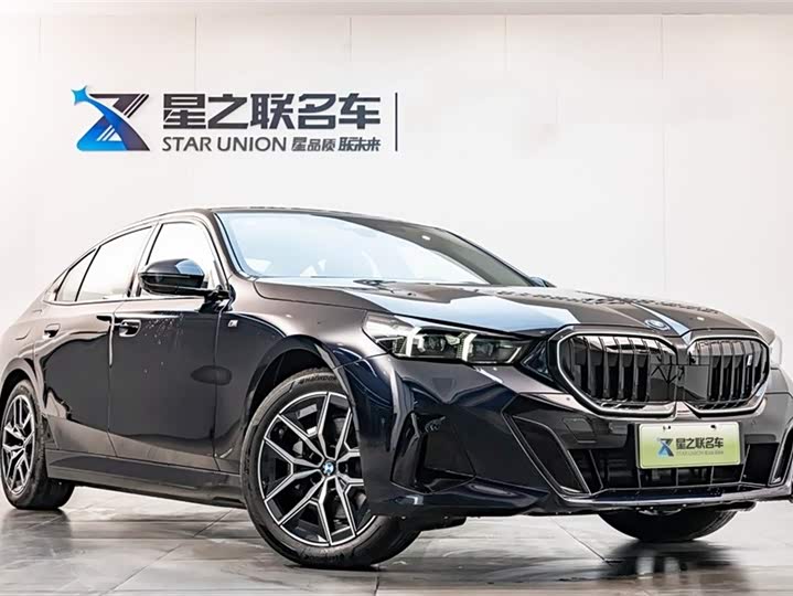 2025 BMW i5