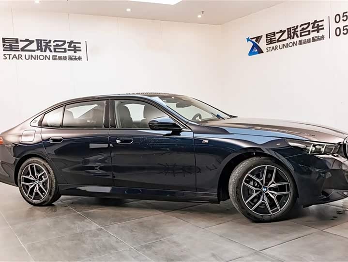 BMW i5 2025 2025款 eDrive 40L M运动套装