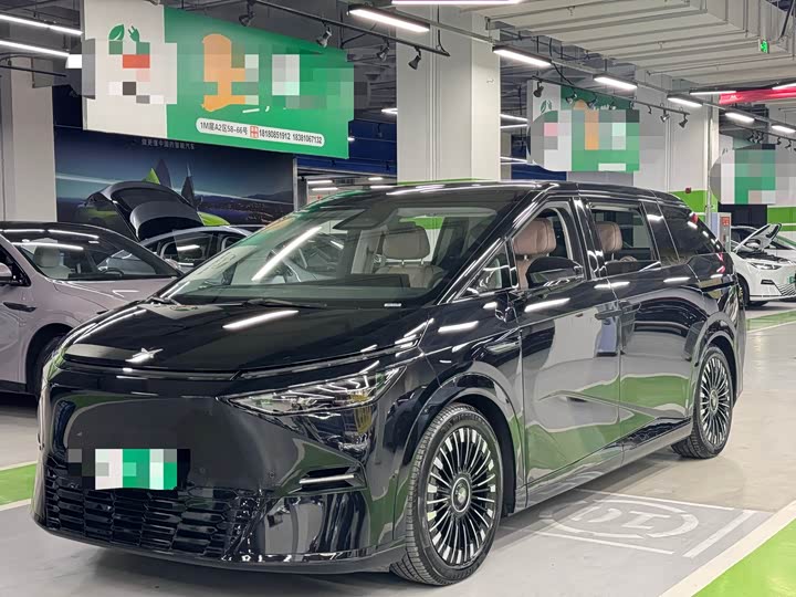 XPeng X9 2025 2025款 纯电 740超长续航 Max