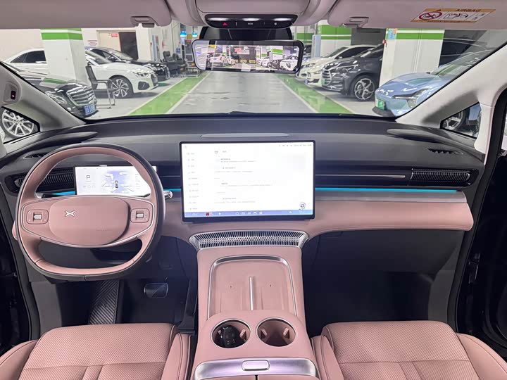 XPeng X9 2025 2025款 纯电 740超长续航 Max