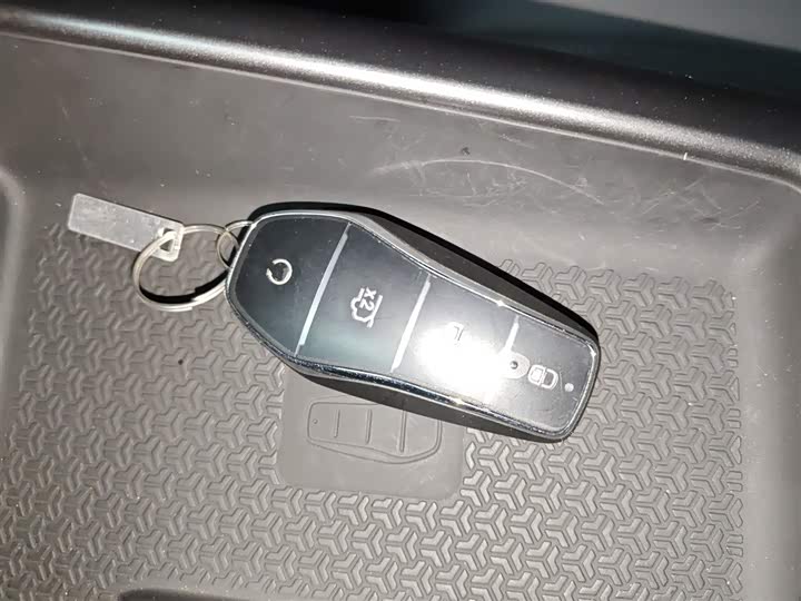 BYD Song Pro Hybrid 2025 2025款 第二代 智驾版 DM-i 115KM卓越型