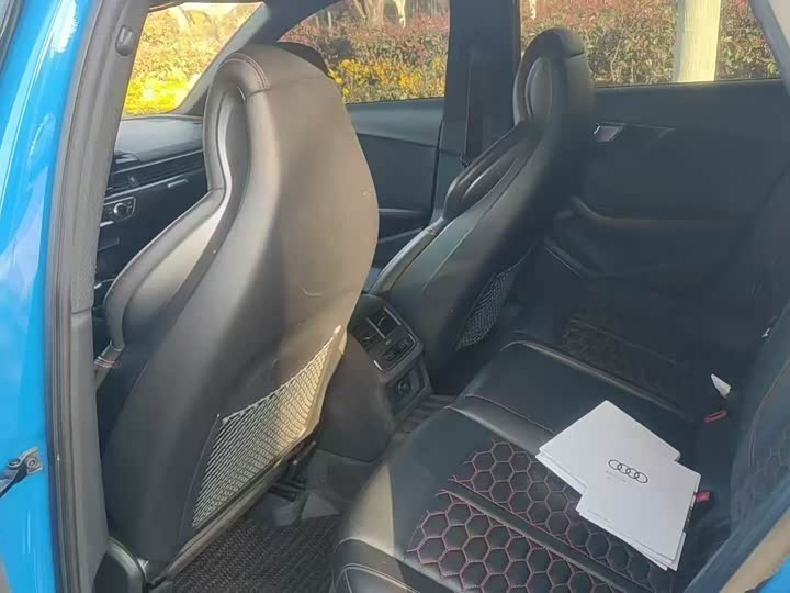 Audi RS 4 2021 2021款 RS4 Avant 黑曜版