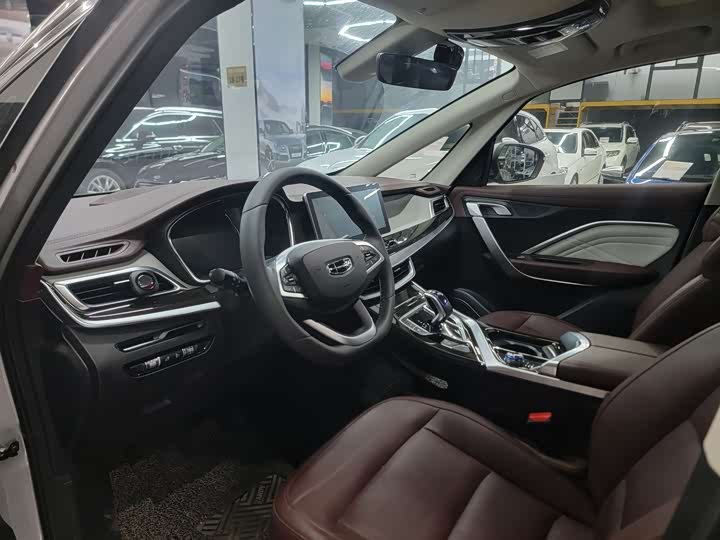 Geely Jiaji Hybrid 2022 2022款 1.5TD PHEV 白金舒适型