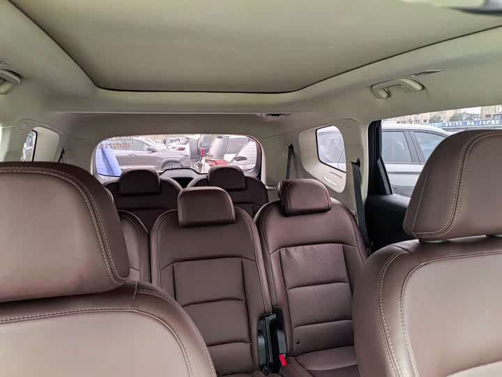 Geely Okavango 2022 2022款 1.8TD 自动舒适型 7座