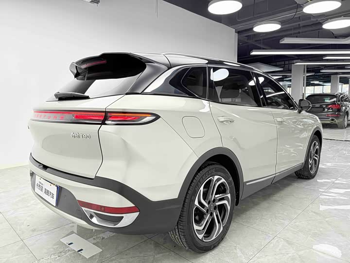 Bestune T90 2023 2023款 2.0T 自动旗舰型