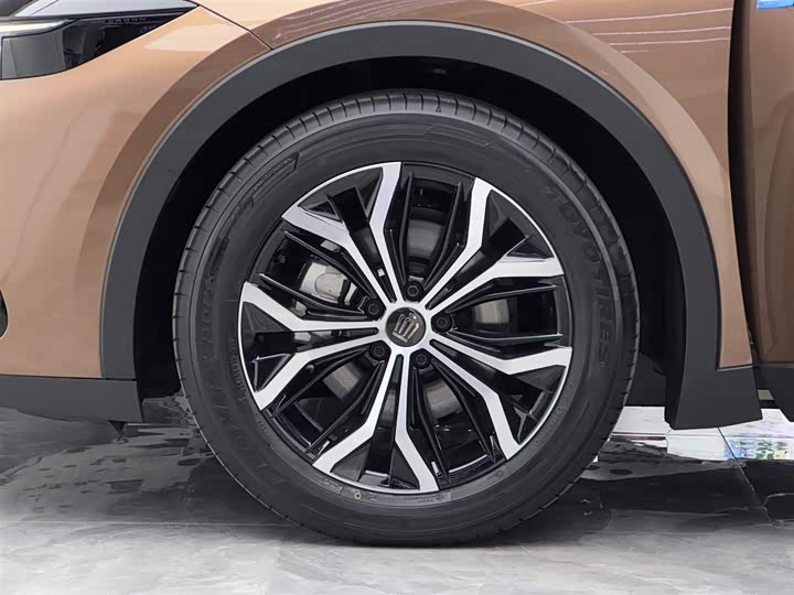 2023 Toyota Crown SportCross