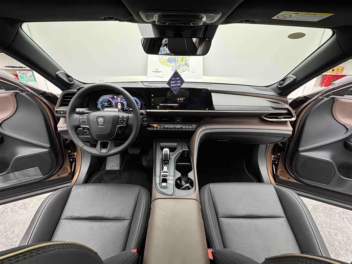 Toyota Crown SportCross 2023 2023款 2.5L SportCross HEV两驱尊贵版