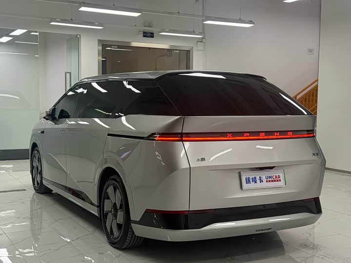 XPeng X9 2025 2025款 纯电 650长续航 Max