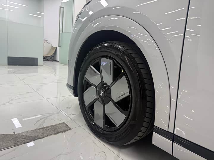 XPeng X9 2025 2025款 纯电 650长续航 Max