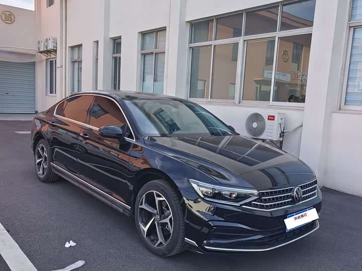 Volkswagen Magotan 2025 2025款 众享款 330TSI DSG豪华型