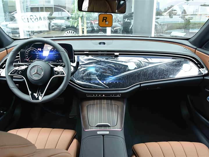 Mercedes-Benz E-Class Hybrid 2024 2024款 E 350 e L 插电式混合动力轿车