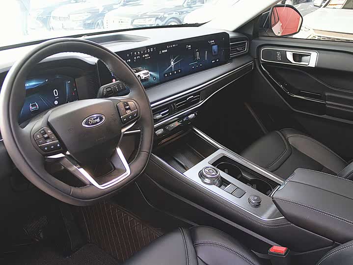Ford Explorer 2024 2024款 2.3T EcoBoost 四驱风尚plus版 7座