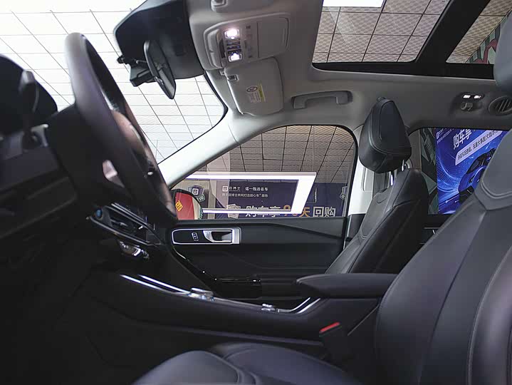 Ford Explorer 2024 2024款 2.3T EcoBoost 四驱风尚plus版 7座