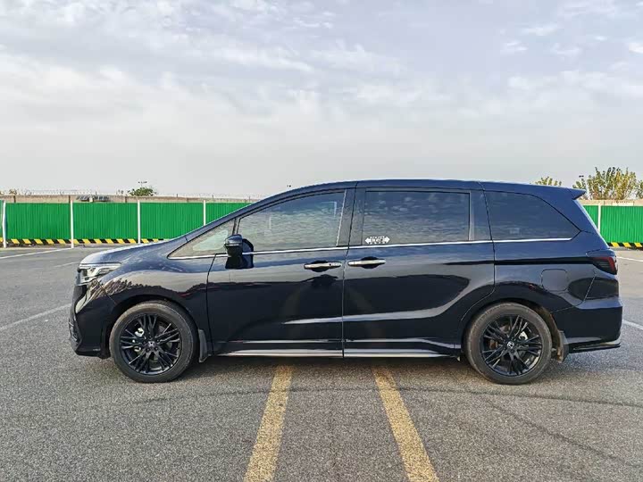 Honda Odyssey 2024 2024款 2.0L e:HEV 锐·耀享版