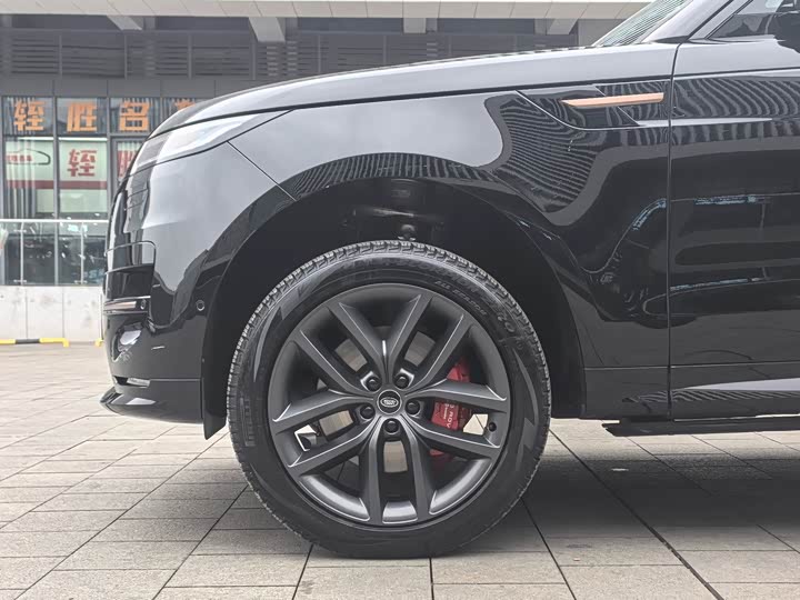 2025 Land Rover Range Rover Sport