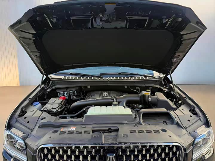 Lincoln Navigator 2024 2024款 3.5T 长轴总统版