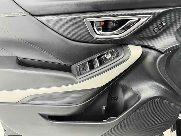 Subaru Forester 2022 2022款 2.0i AWD豪华版EyeSight