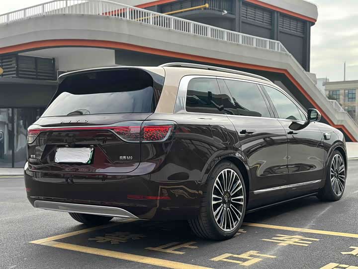 Aito M9 2025 2025款 增程 Ultra版 52kWh 5座版