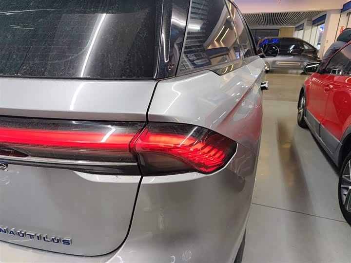 Lincoln Nautilus 2023 2023款 2.0T 四驱尊睿混动版