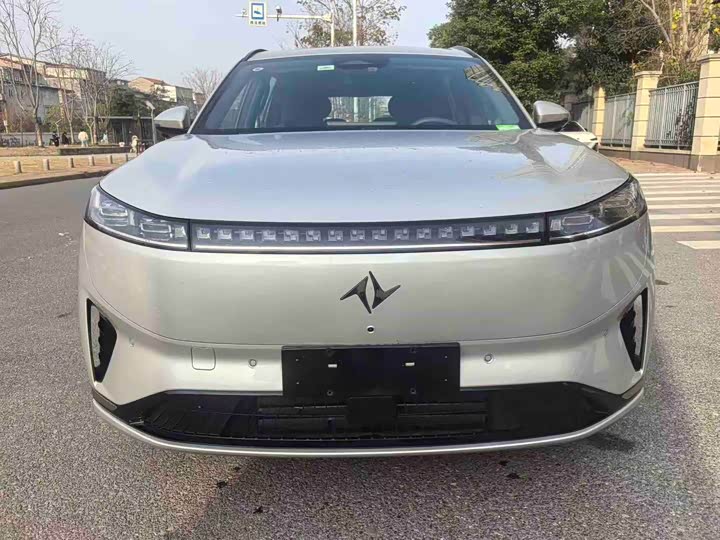 2025 Dongfeng Yipai eπ 008