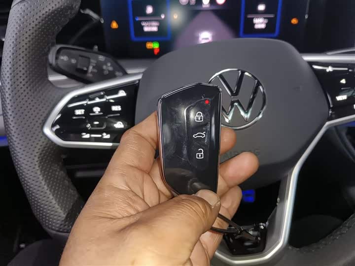 Volkswagen Tayron 2025 2025款 探岳L 380TSI 四驱豪华Easy包