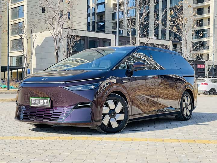 XPeng X9 2025 2025款 纯电 650长续航 Max