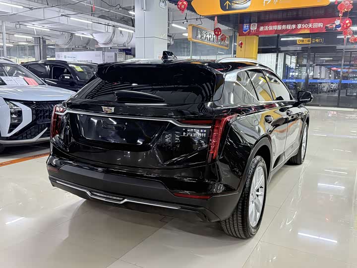 Cadillac GT4 2023 2023款 25T 风尚型